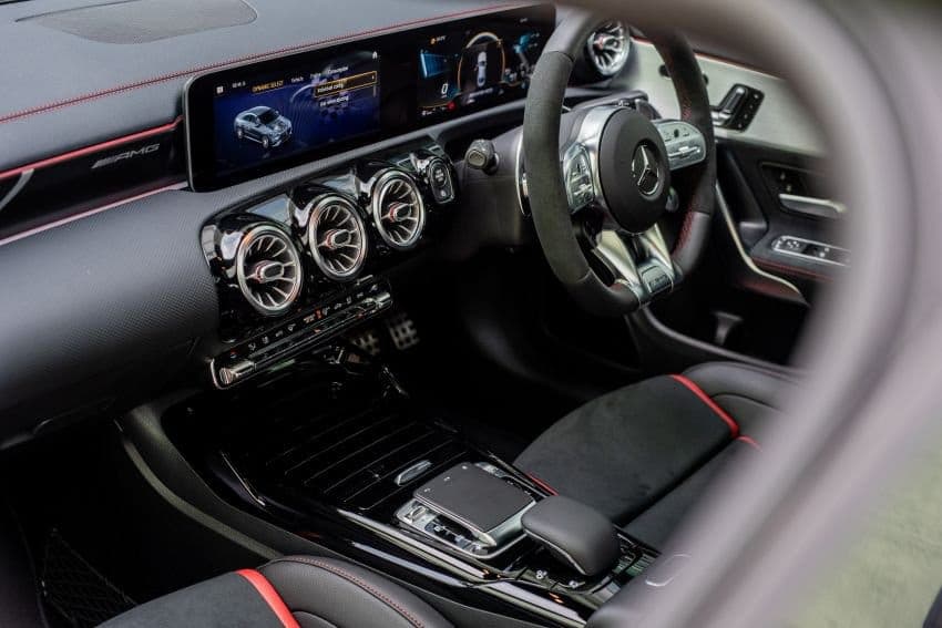 2024 Mercedes-AMG CLA 45 S 4MATIC+ thumbnail 3