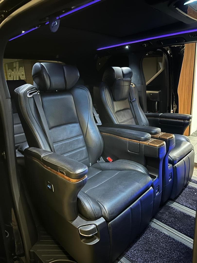 2025 Toyota  Alphard Executive Lounge thumbnail 2