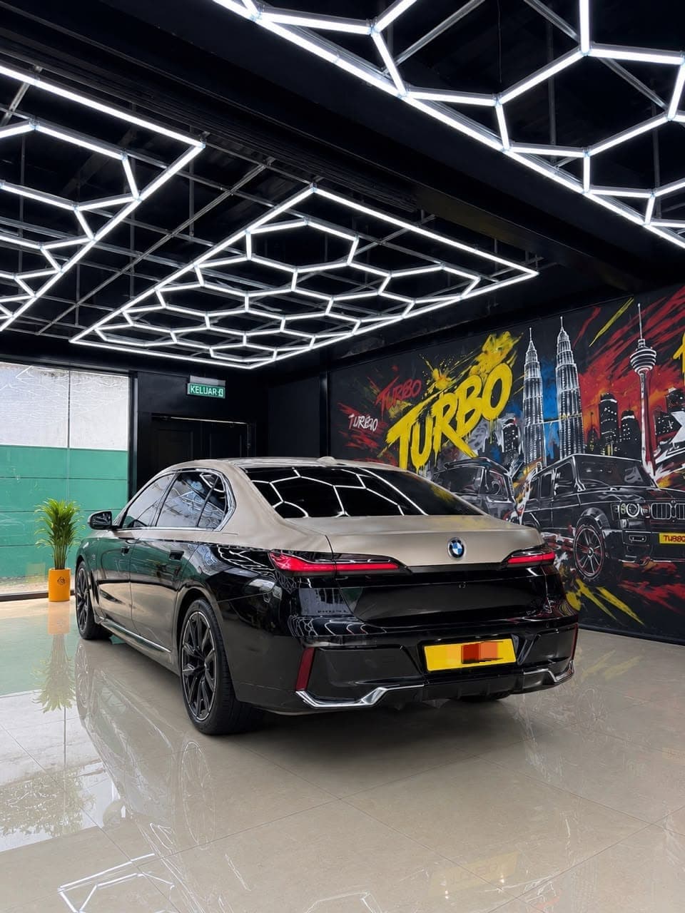 2025 BMW  I7 G70 — Car Rental Malaysia