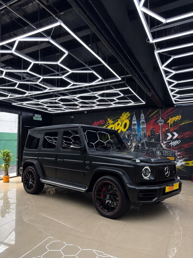 2025 Mercedes G Wagon G63 thumbnail 3
