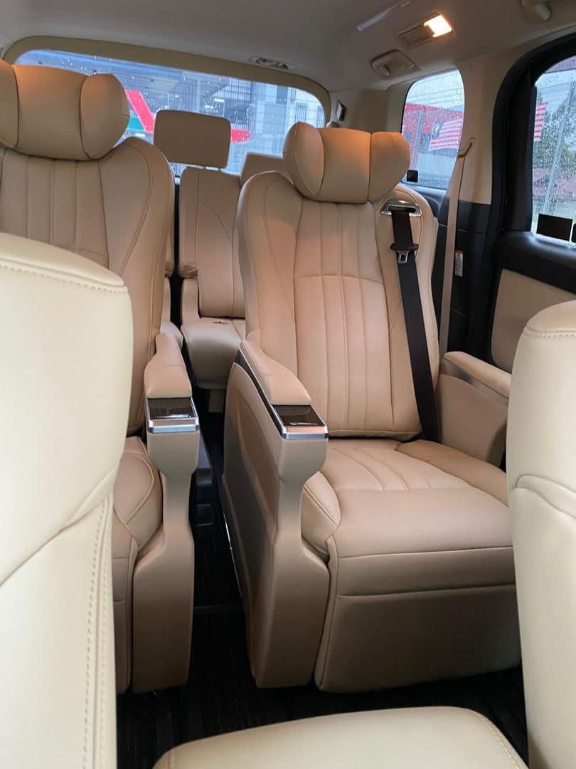 2019 Mercedes-Benz C200 AMG Line thumbnail 4