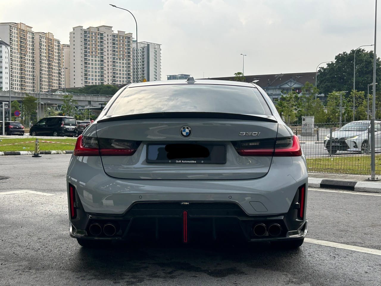 2024 BMW 330i M Sport thumbnail 2