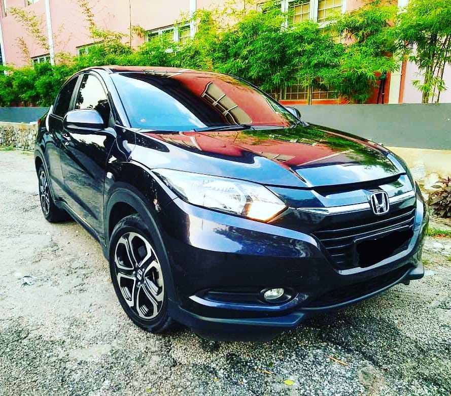 2023 Honda HR-V 1.5 RS - image 1