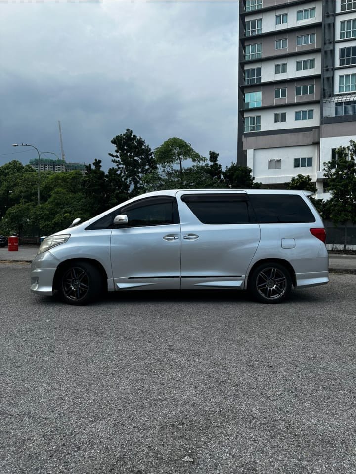 2015 Toyota Alphard 2.5 Pilot Seat thumbnail 3