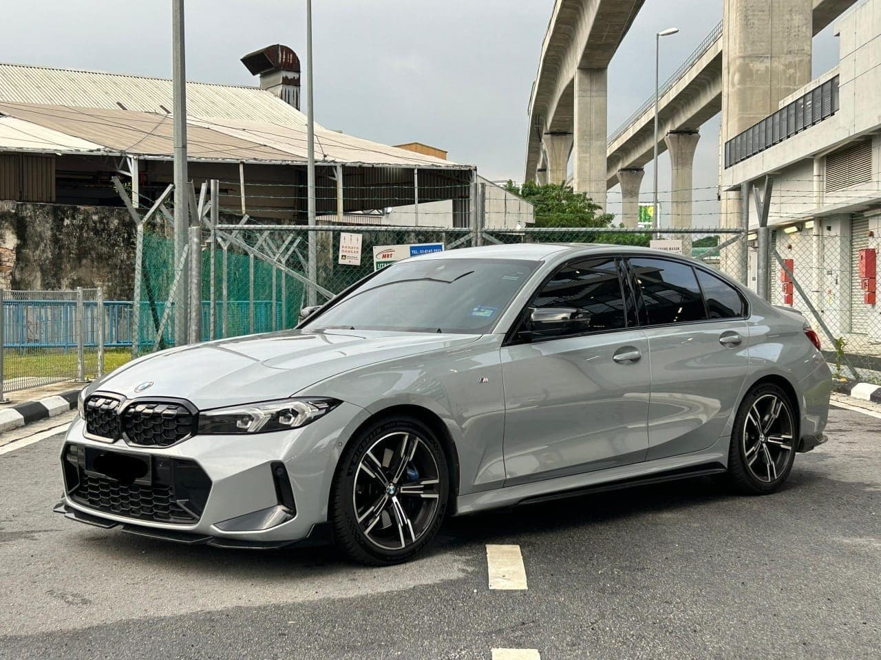 2024 BMW 330i M Sport - image 1