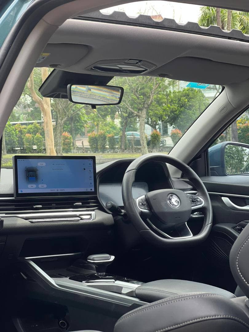 2024 Proton S70 Premium - image 1